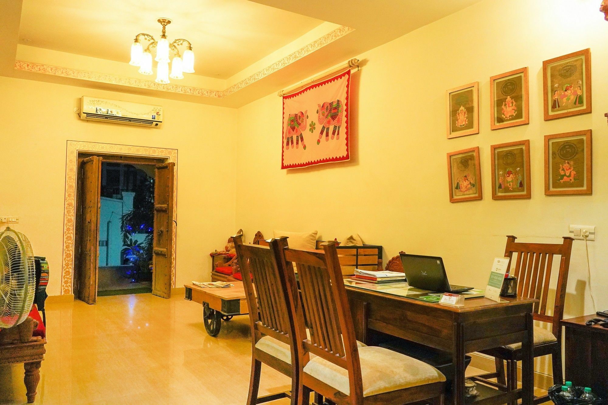 Hotel Raj Kothi Jaipur Airport Екстер'єр фото